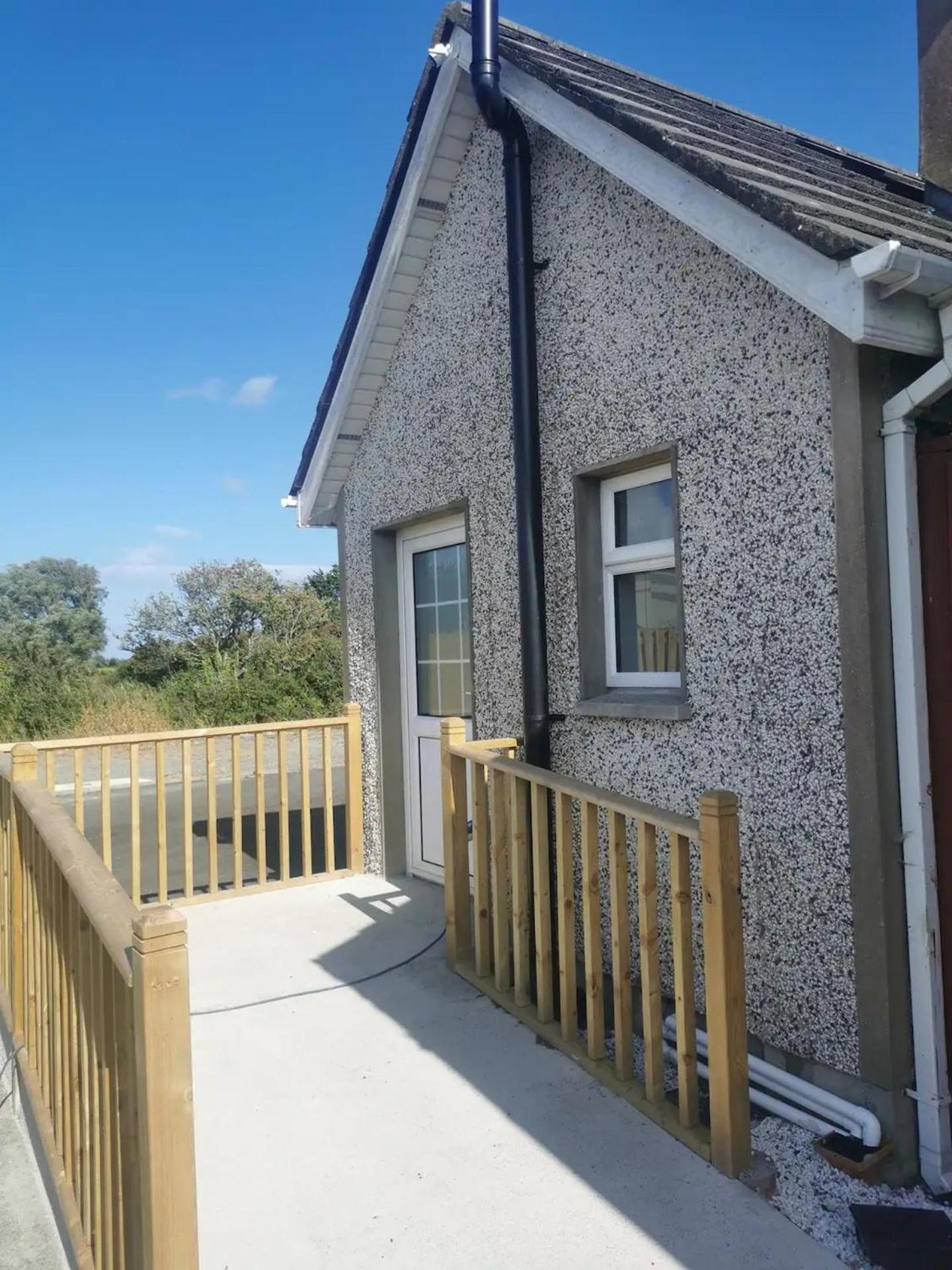 4-Bed House In Rosslare Strand With Swimming Pool Mervyn 外观 照片